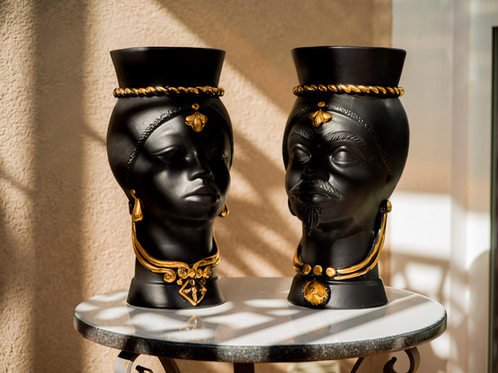 Teste di Moro Pop TDS cm H.35 Ceramica Caltagirone Artigianale Nero Opaco Oro Zecchino - TESTE DI MORO