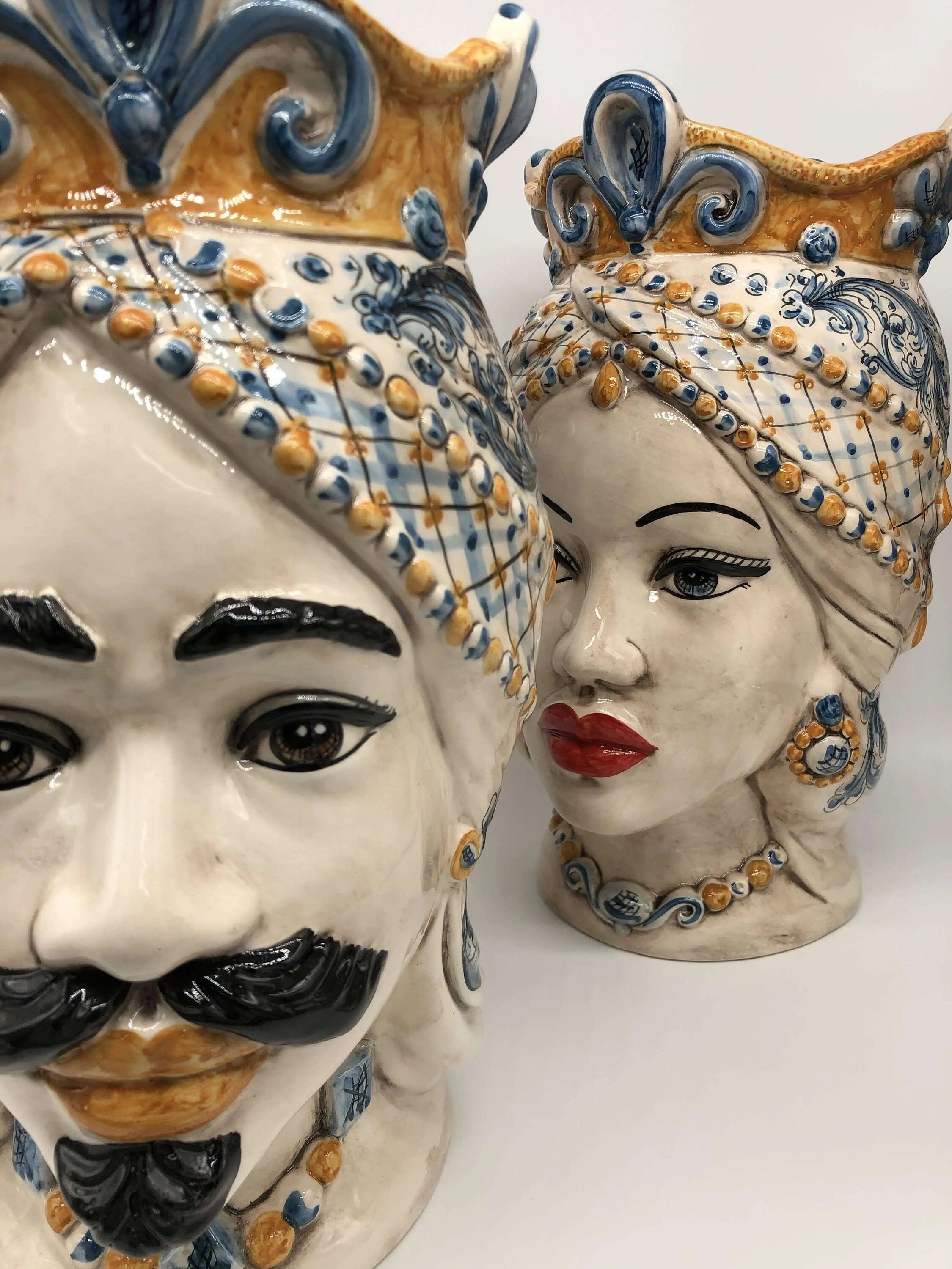 Teste di Moro Saturno Ceramica Caltagirone cm H.37 L.22 Artigianale Barocco Ocra Blu DD CERAMICHE SICILIANE