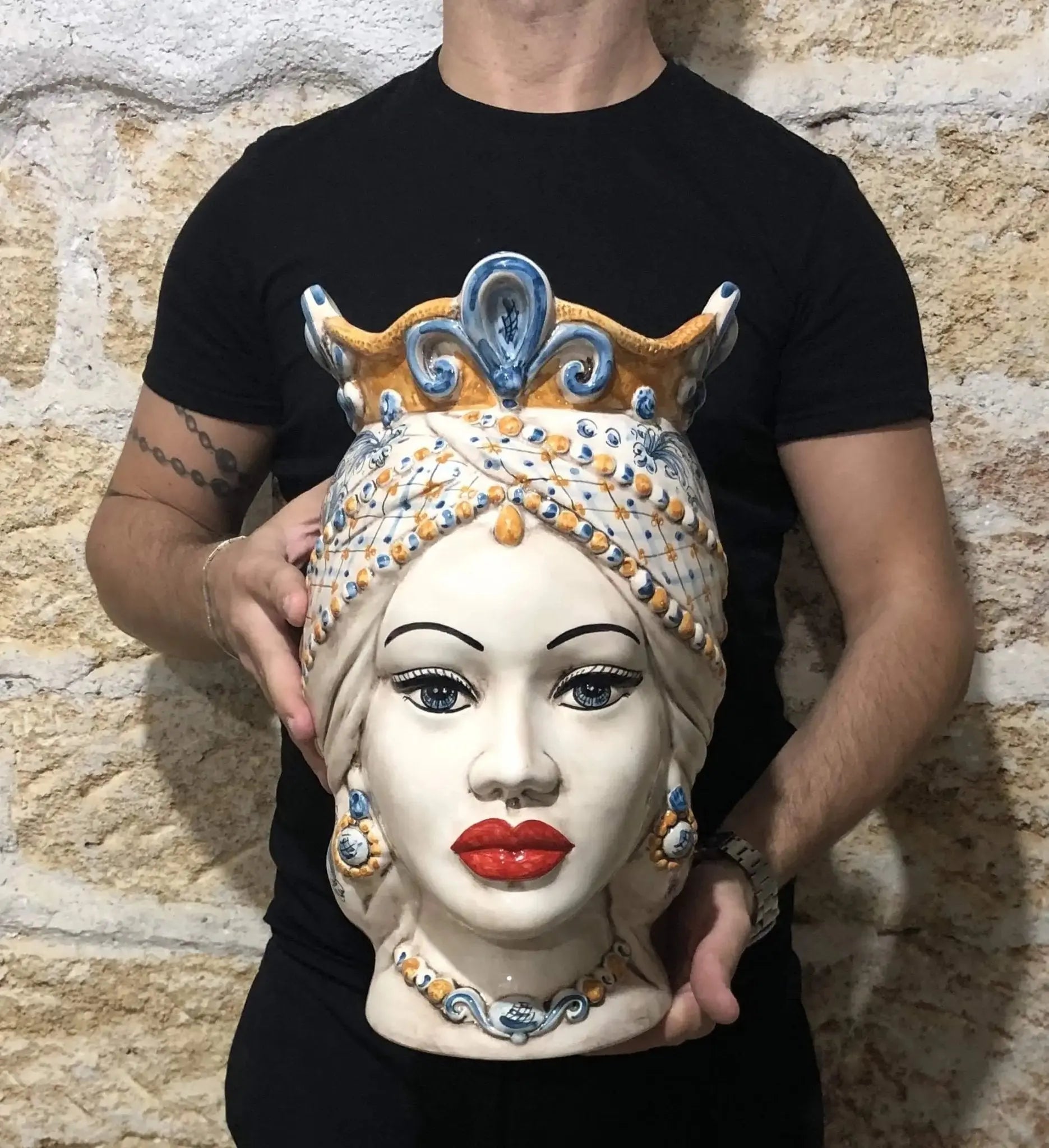 Teste di Moro Saturno Ceramica Caltagirone cm H.37 L.22 Artigianale Barocco Ocra Blu - DD CERAMICHE SICILIANE