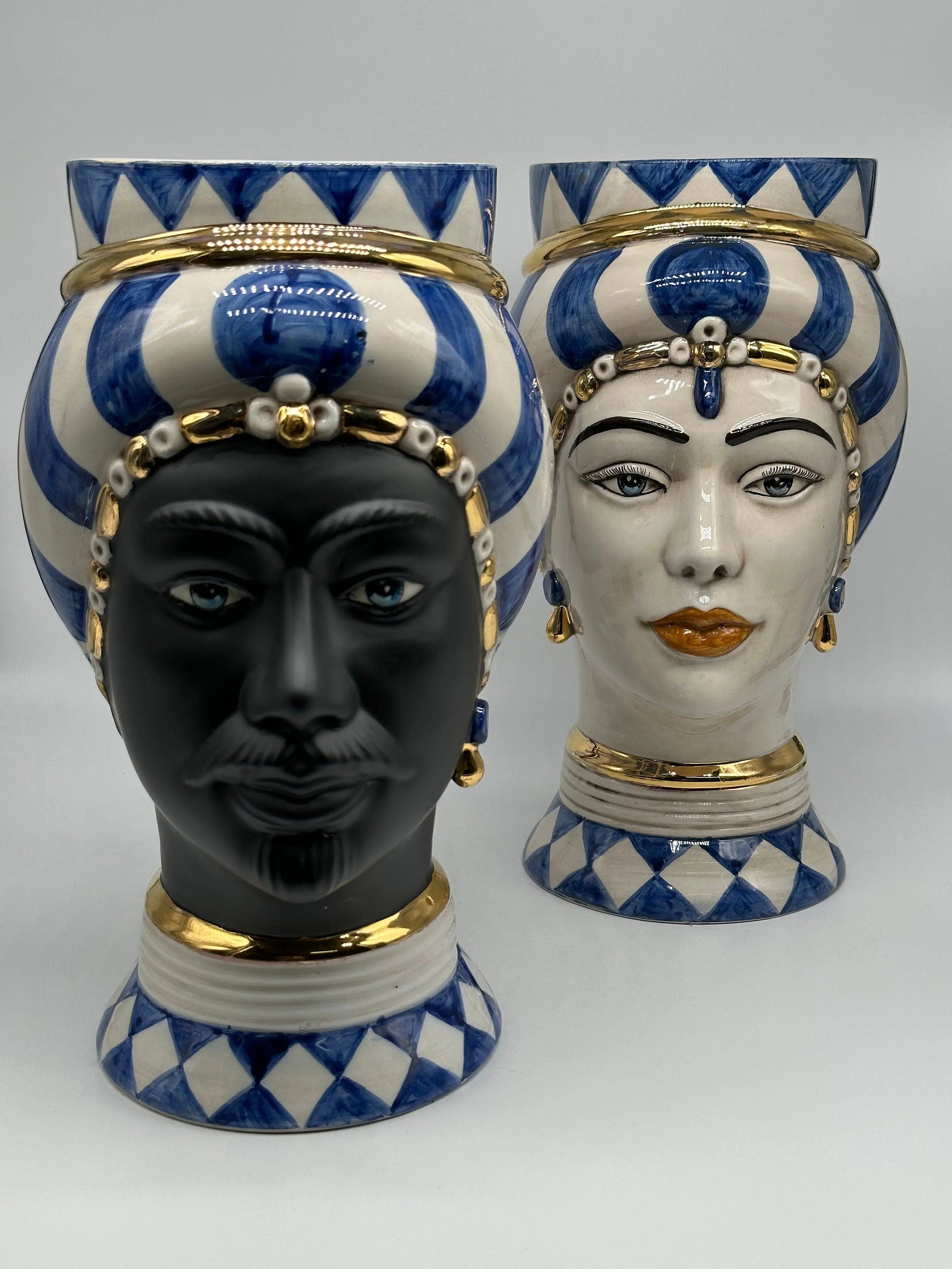 Teste di Moro Token Ceramica Caltagirone cm H.31 L.18 Artigianale Blu Bianco Oro DD CERAMICHE SICILIANE