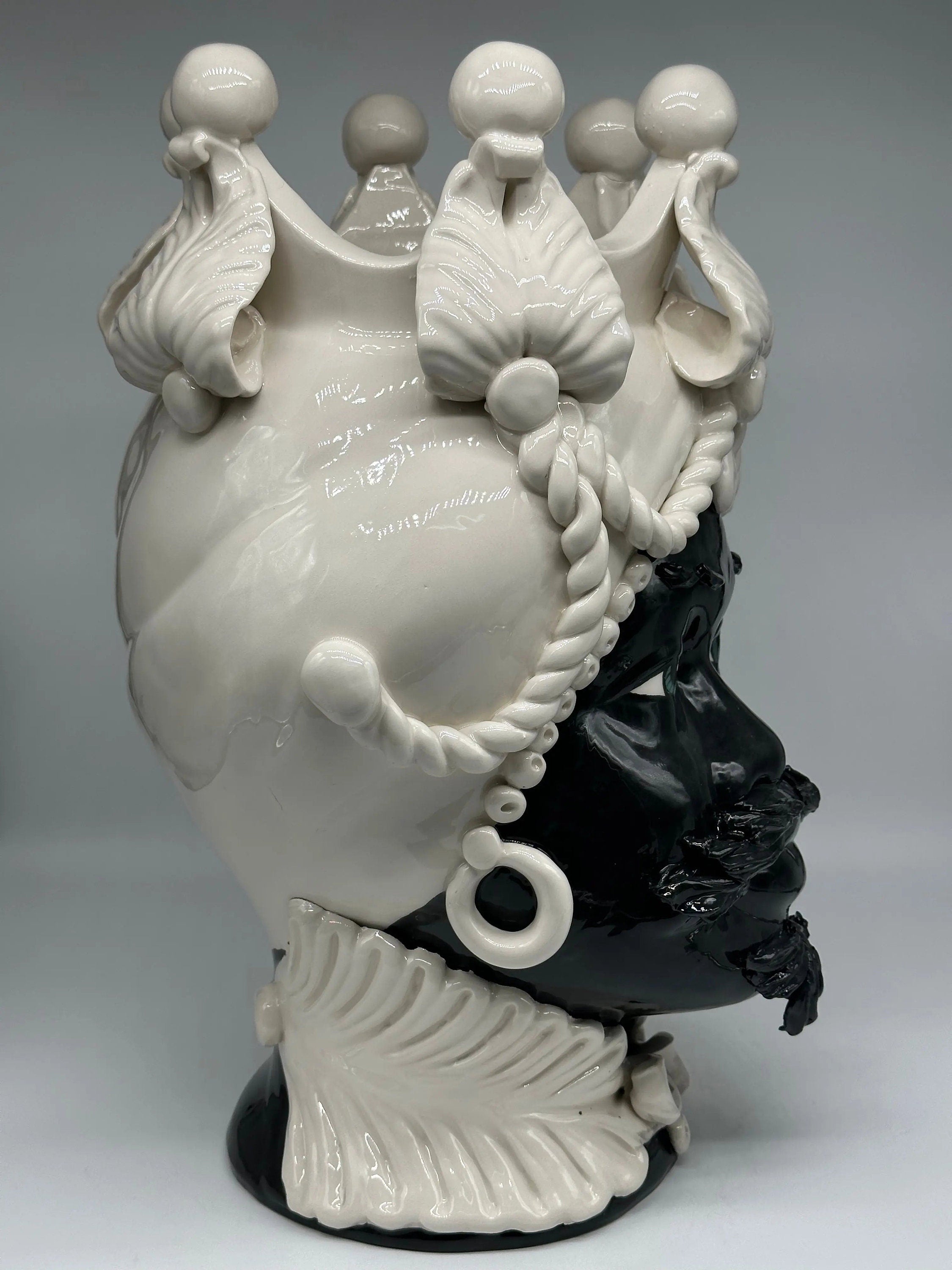 Teste di Moro Zefiro Ceramica Caltagirone cm H.43 L.26 Artigianale Bianco Nero DD CERAMICHE SICILIANE