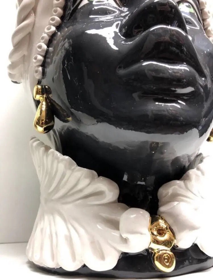 Teste di Moro Zefiro Ceramica Caltagirone cm H.43 L.26 Artigianale Bianco Nero Oro DD CERAMICHE SICILIANE