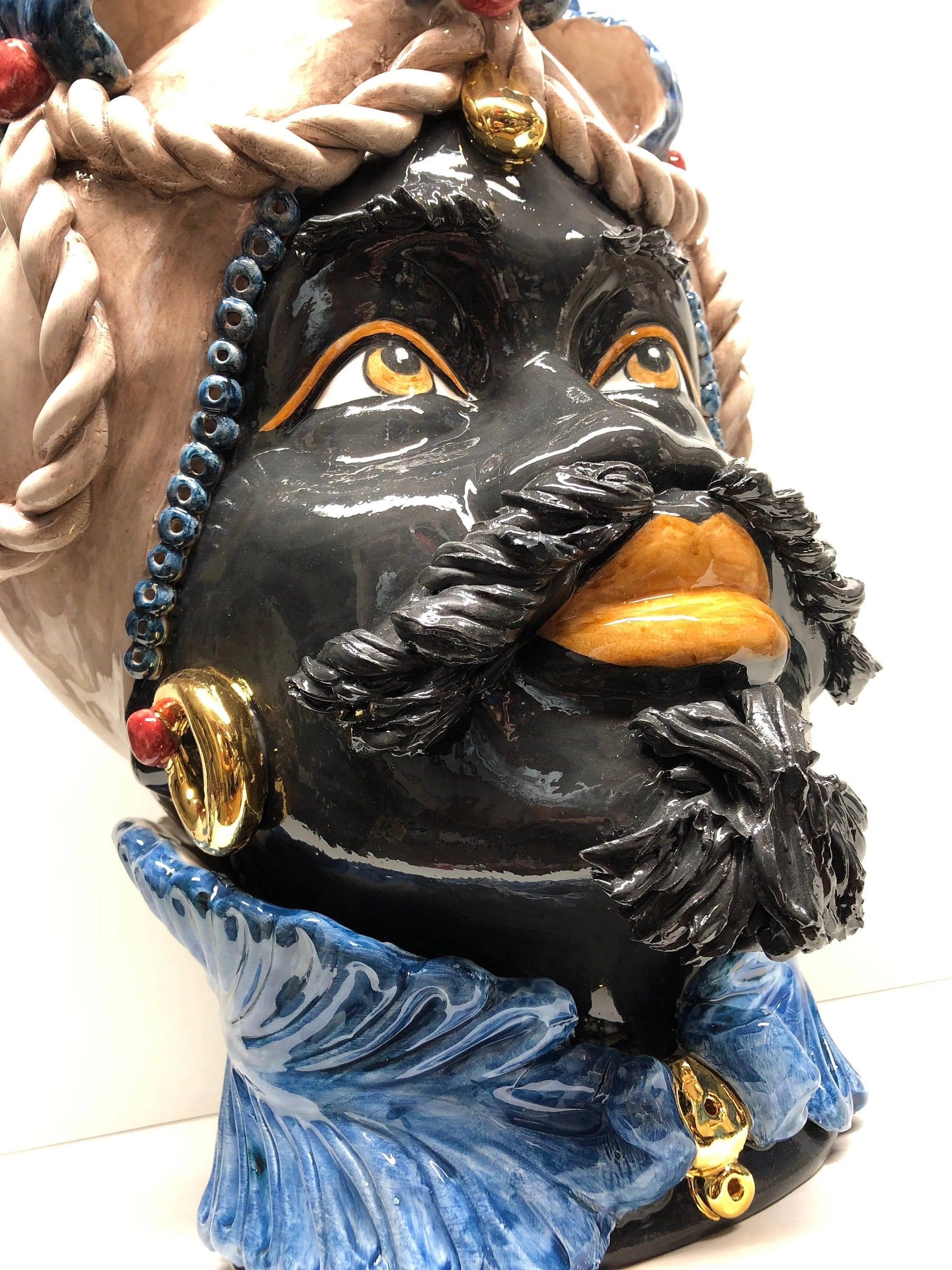 Teste di Moro Zefiro Ceramica Caltagirone cm H.43 L.26 Artigianale Écru Foglie Blu Oro DD CERAMICHE SICILIANE