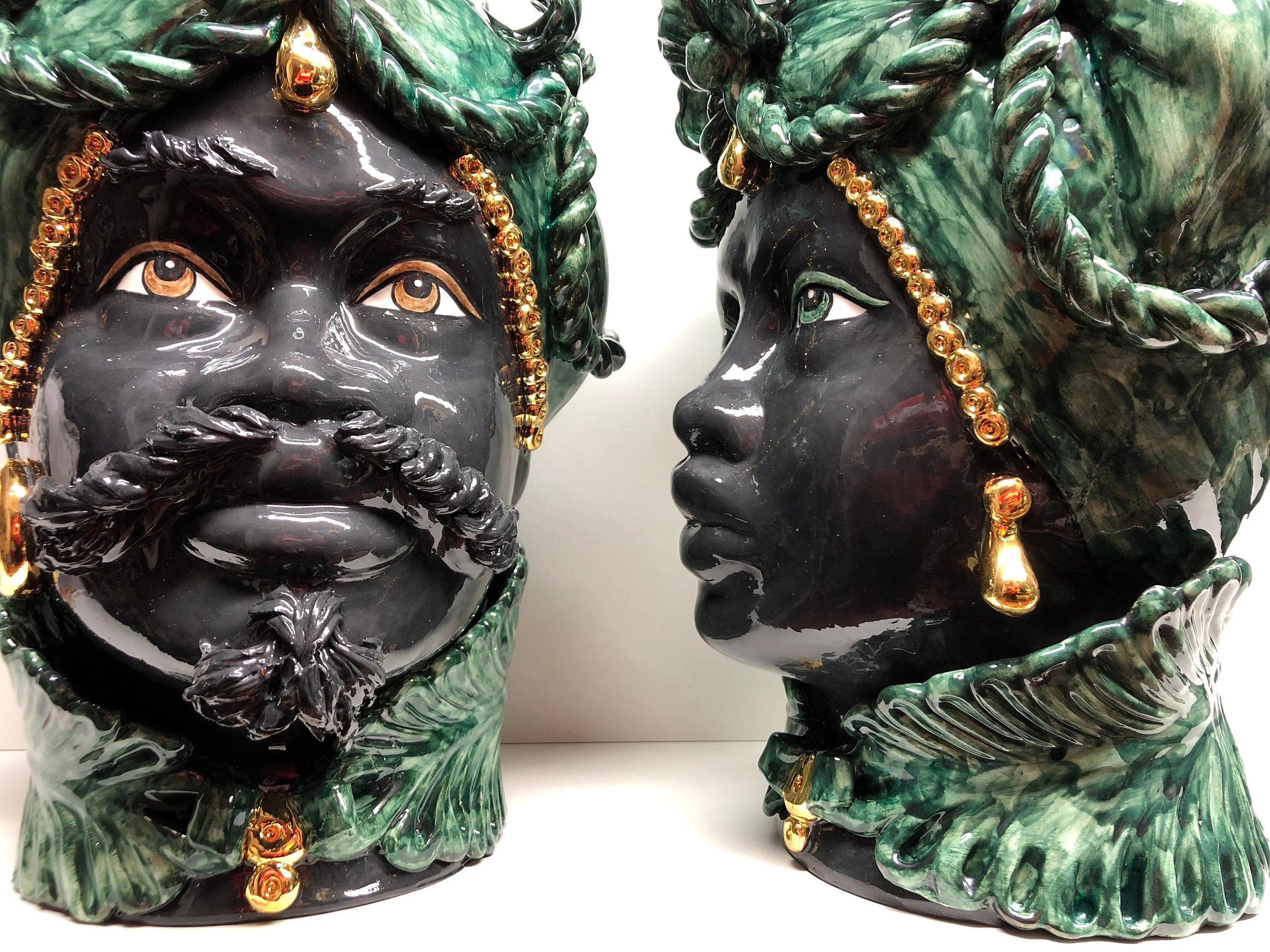 Teste di Moro Zefiro Ceramica Caltagirone cm H.43 L.26 Artigianale Verde Nero Oro DD CERAMICHE SICILIANE