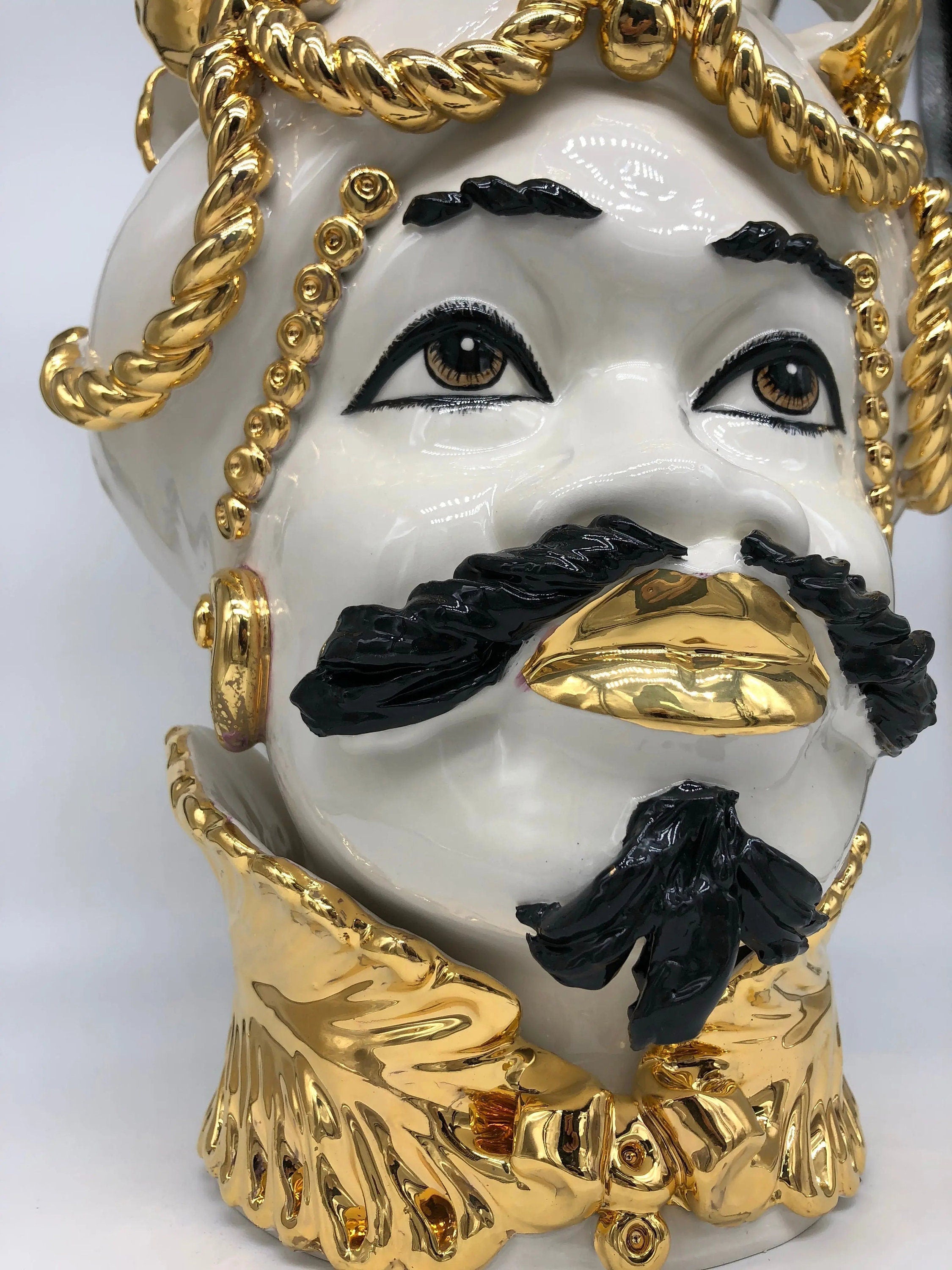 Teste di Moro Zefiro Ceramica Caltagirone cm H.43 L.26 Artigianale Bianco Oro Viso Chiaro DD CERAMICHE SICILIANE