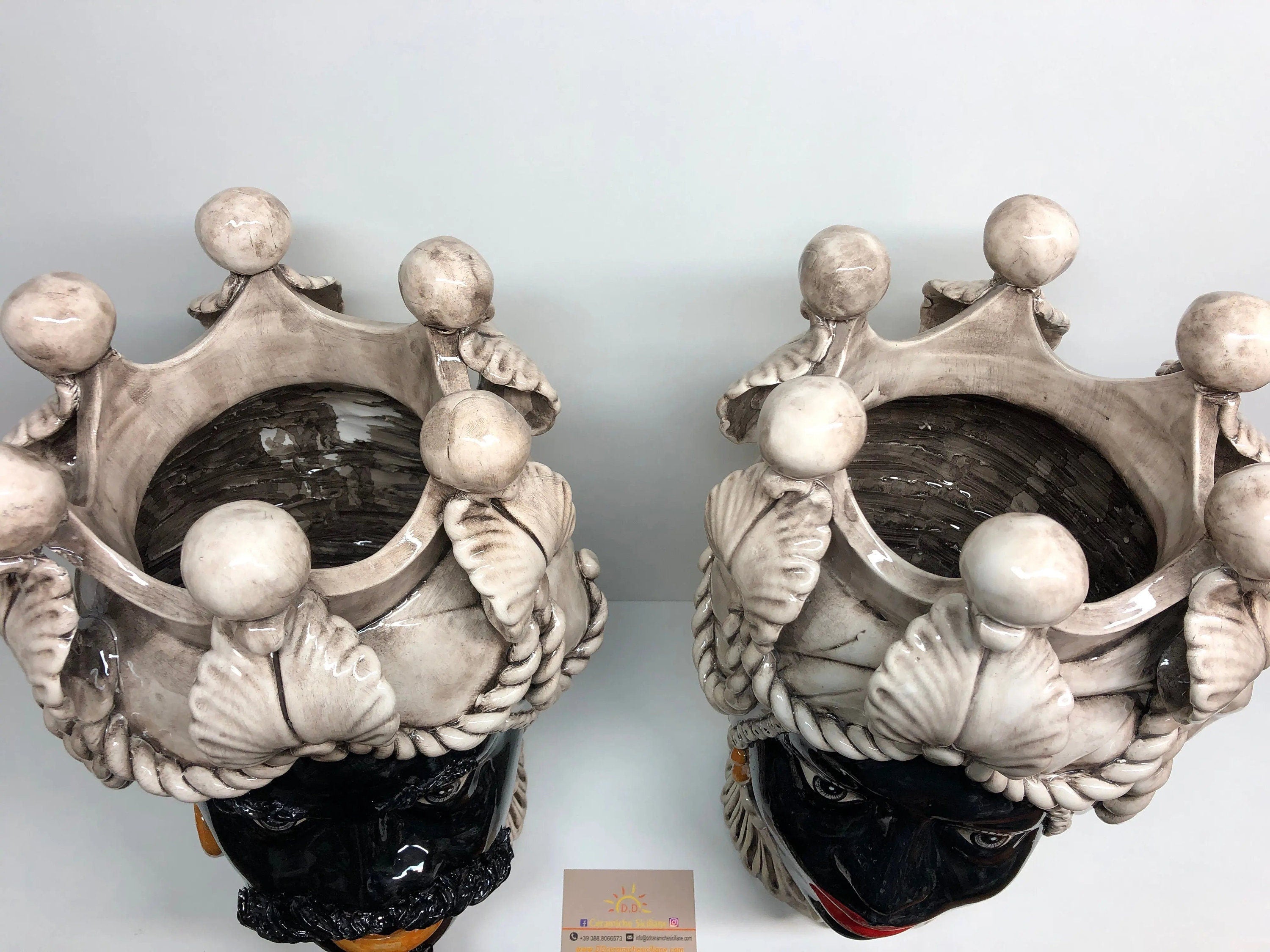 Teste di Moro Zefiro Ceramica Caltagirone cm H.43 L.26 Artigianale Invecchiato Écru DD CERAMICHE SICILIANE