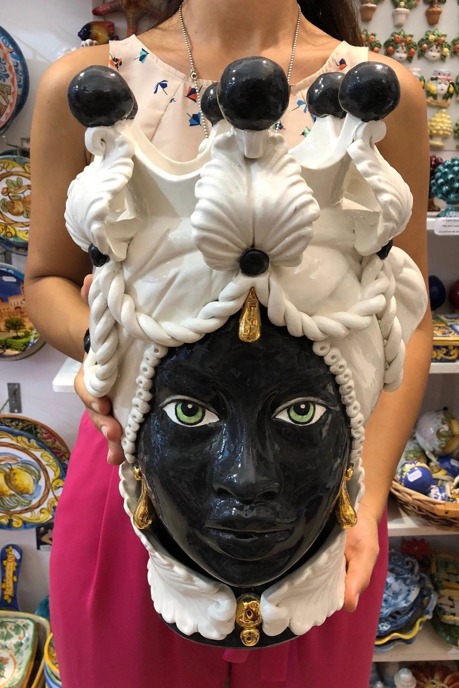 Teste di Moro Zefiro Ceramica Caltagirone cm H.43 L.26 Artigianale Bianco Nero Oro DD CERAMICHE SICILIANE