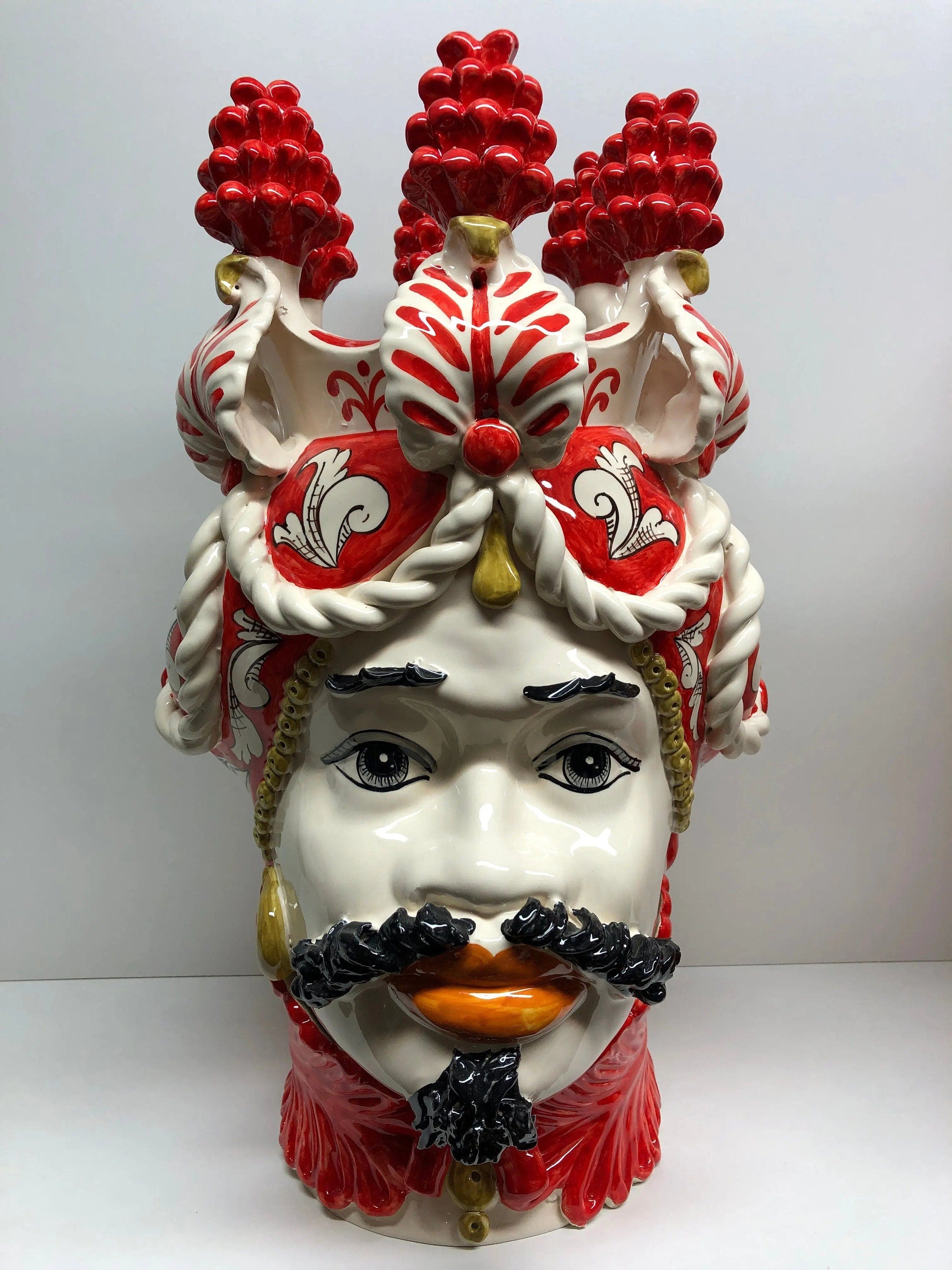 Teste di Moro Zefiro Corona Pigne Ceramica Caltagirone cm H.48 L.28 Artigianale Rosso DD CERAMICHE SICILIANE