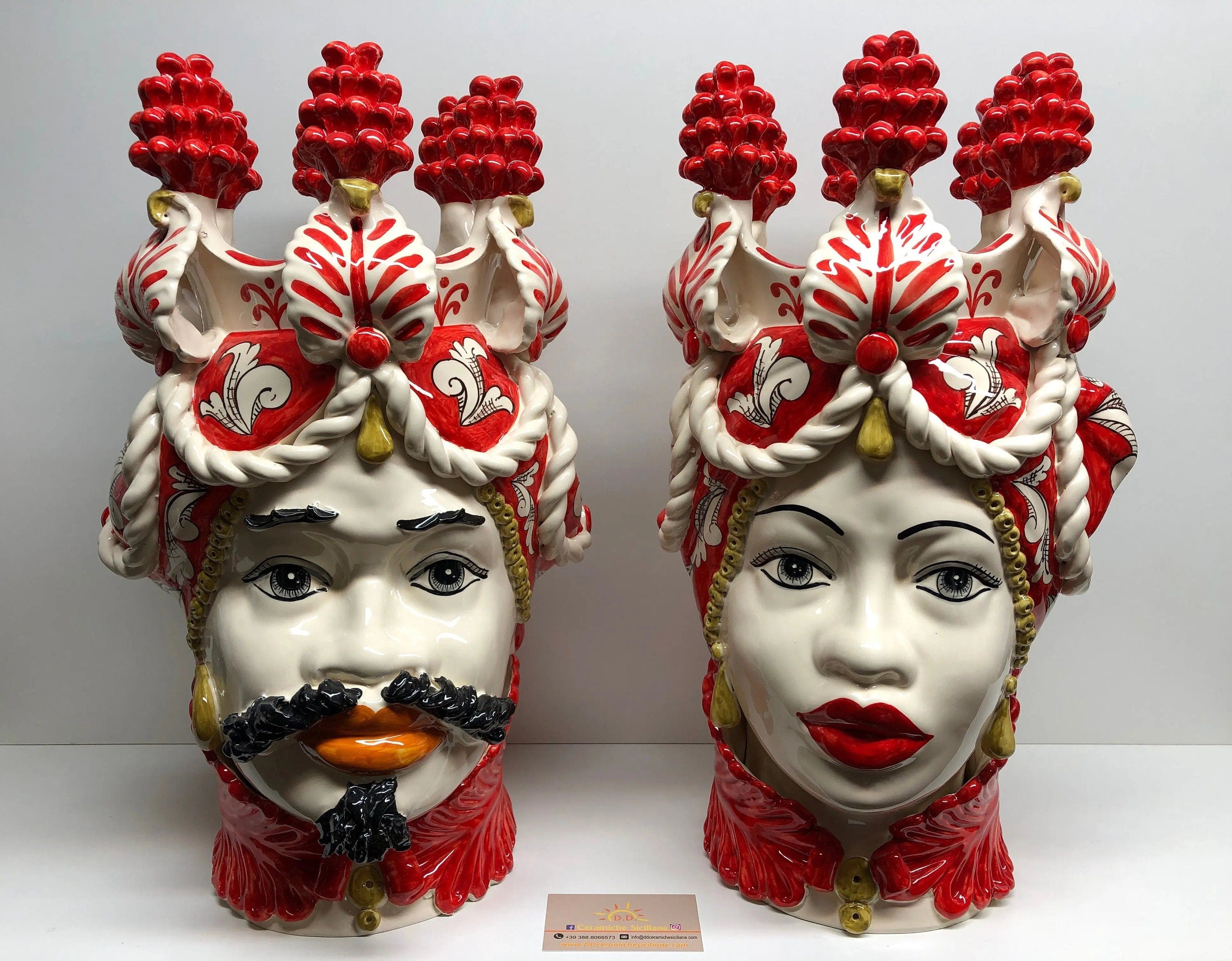 Teste di Moro Zefiro Corona Pigne Ceramica Caltagirone cm H.48 L.28 Artigianale Rosso DD CERAMICHE SICILIANE