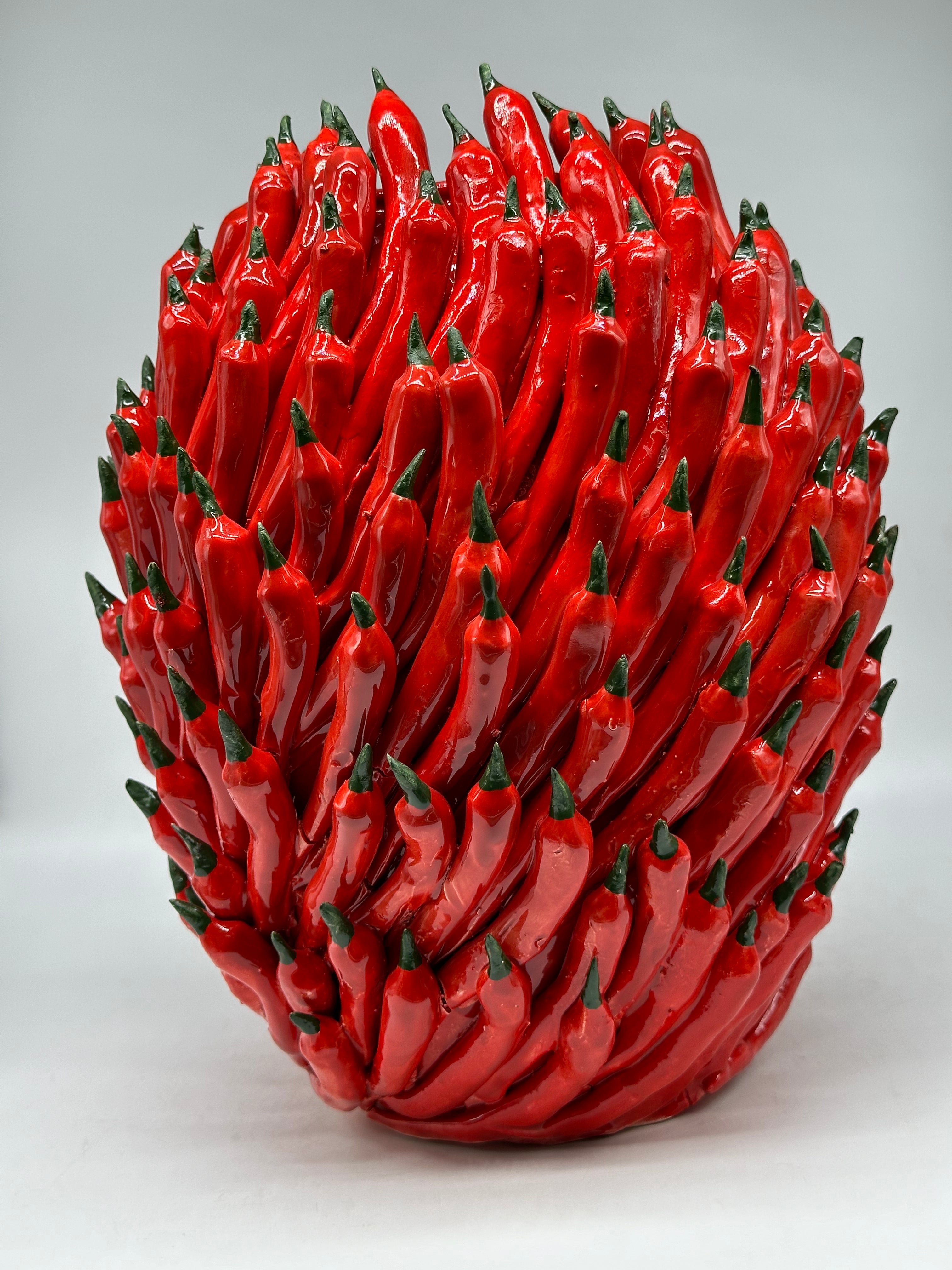 Vaso Frutta Peperoncini Rossi cm H.35 L.30 Ceramica Caltagirone fatto a mano - OGGETTISTICA