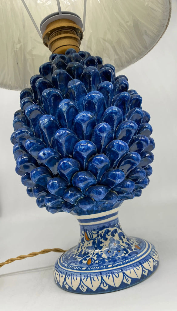 Lampada Pigna Ceramica Caltagirone cm H.30 Artigianale Blu Antico Base Decorata DD CERAMICHE SICILIANE