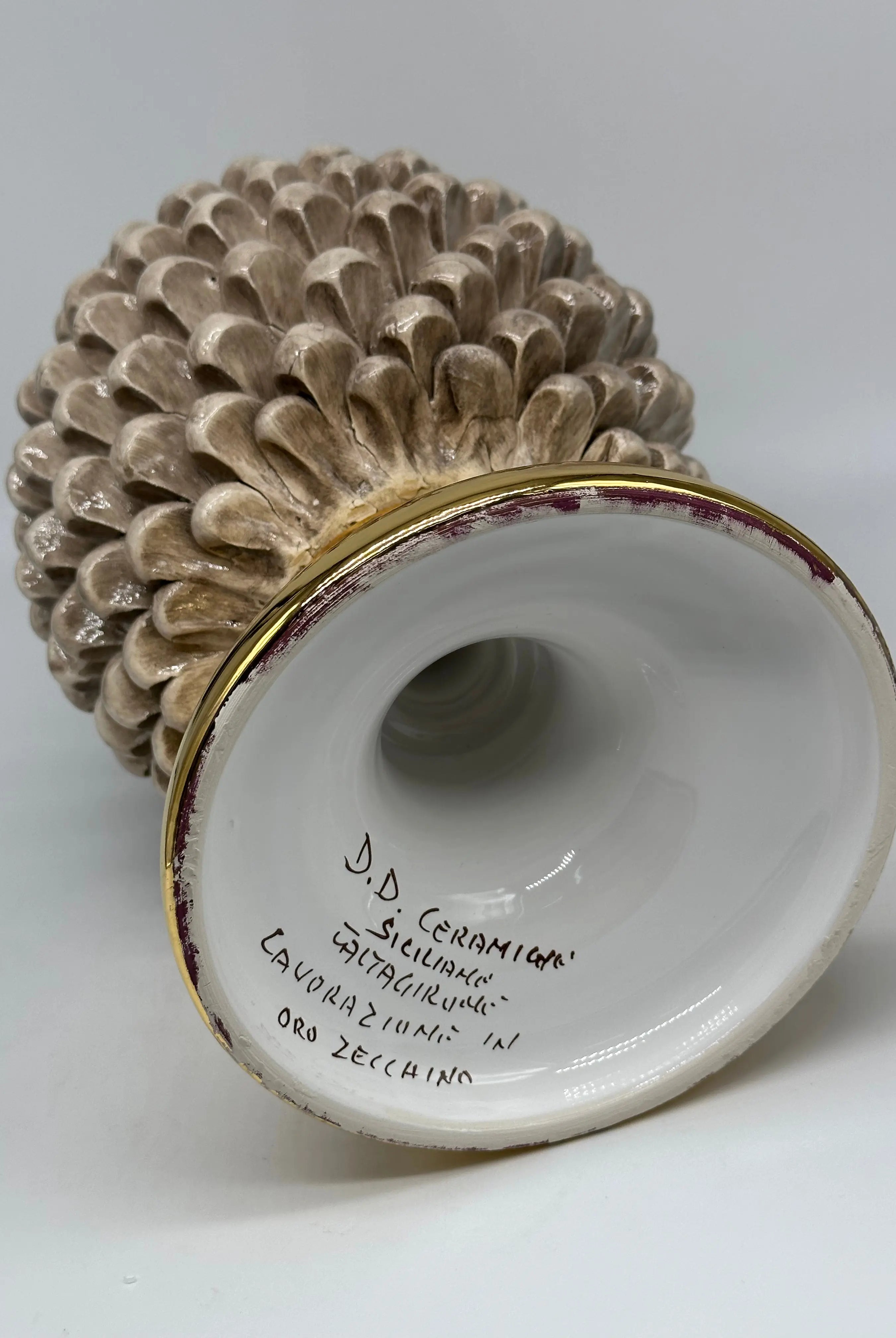 Pigna Aurum Ceramica Caltagirone cm H.35 Artigianale Beige Ecru DD CERAMICHE SICILIANE