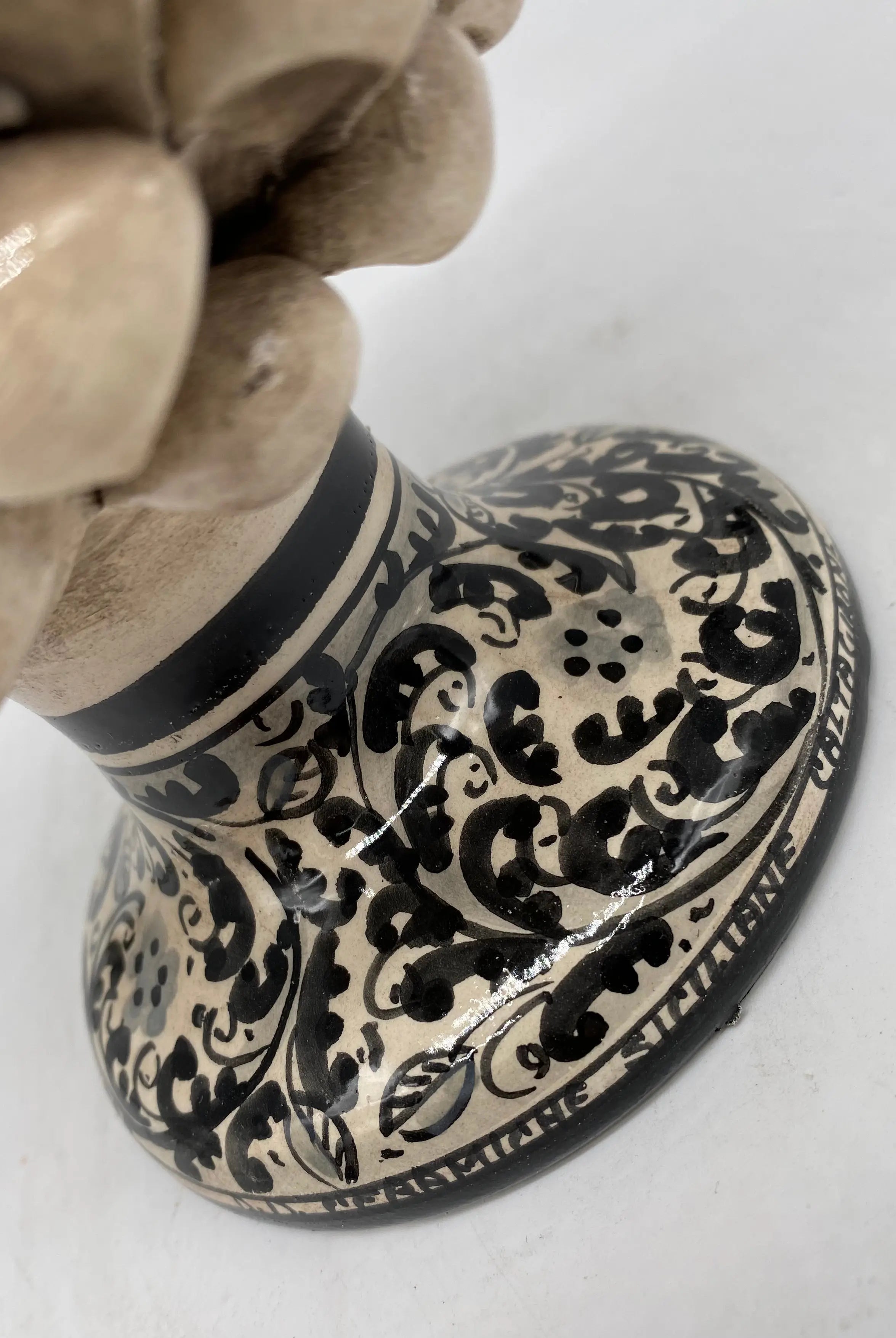 Pigna Ceramica Caltagirone cm H.20 Artigianale Beige Base Decorata DD CERAMICHE SICILIANE