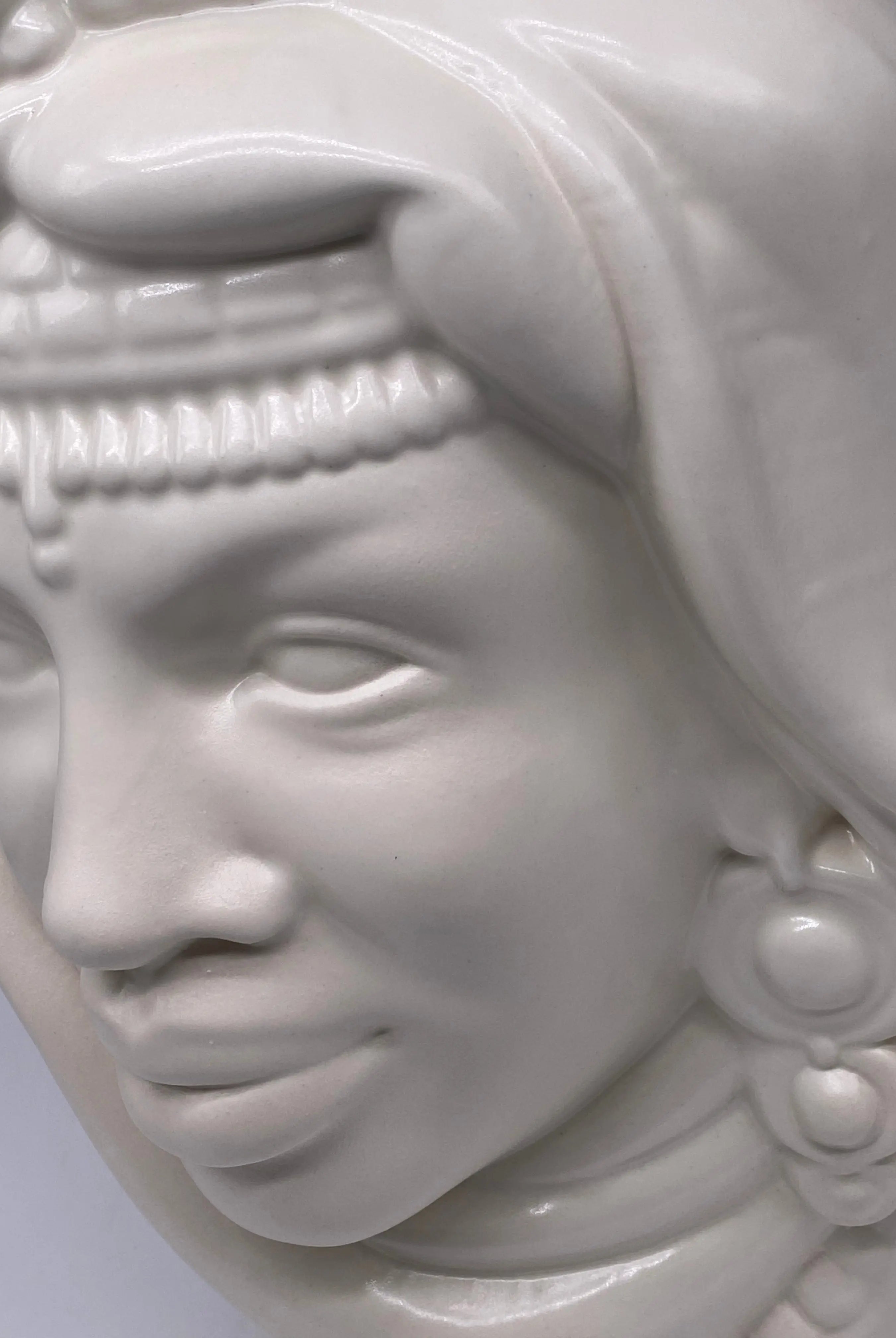 Teste di Moro Afro Ceramica Caltagirone cm H.35 L.23 Artigianale Bianco Opaco DD CERAMICHE SICILIANE