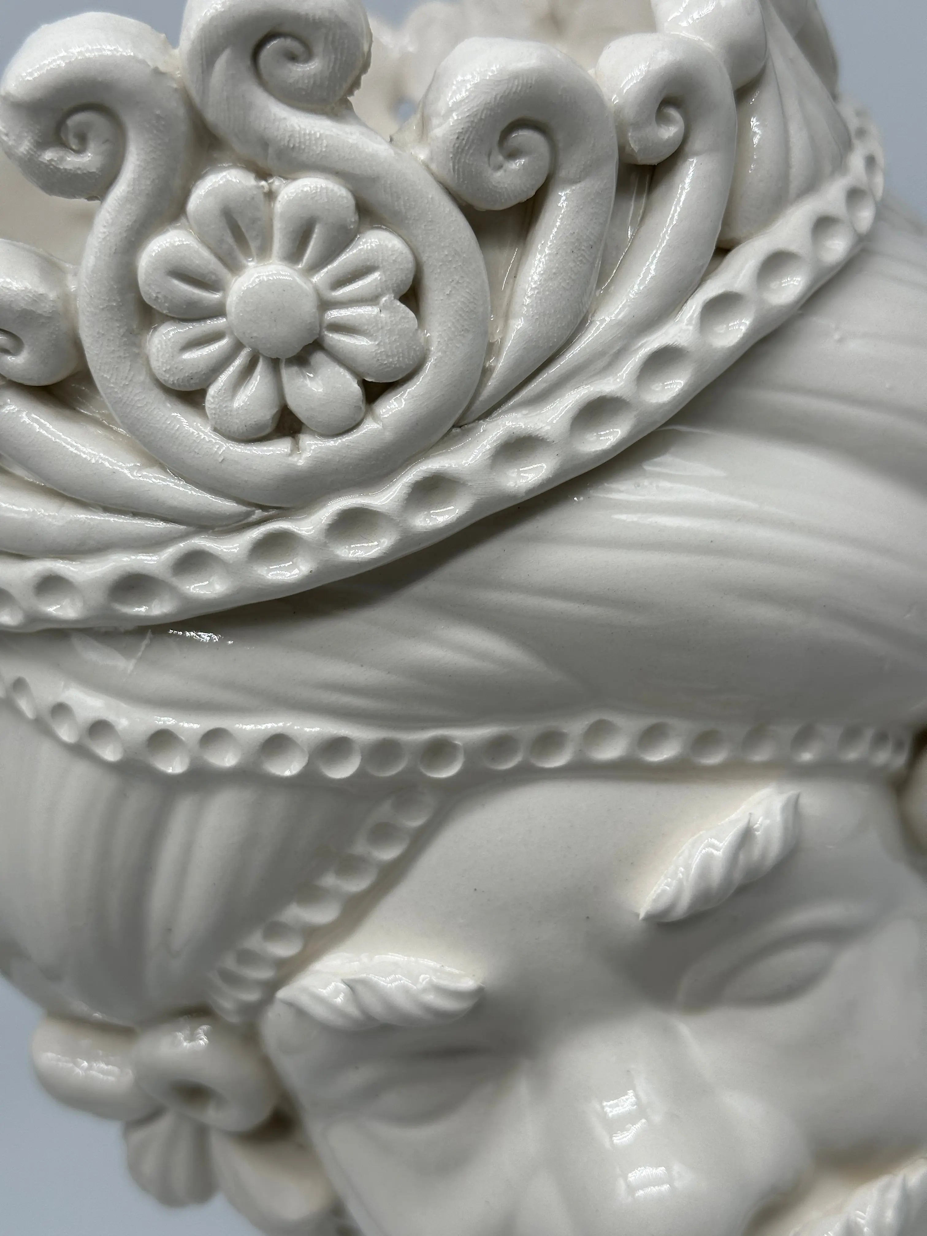 Teste di Moro Moresca Ceramica Caltagirone cm H.28 L.19 Artigianale Monocolore Bianco DD CERAMICHE SICILIANE