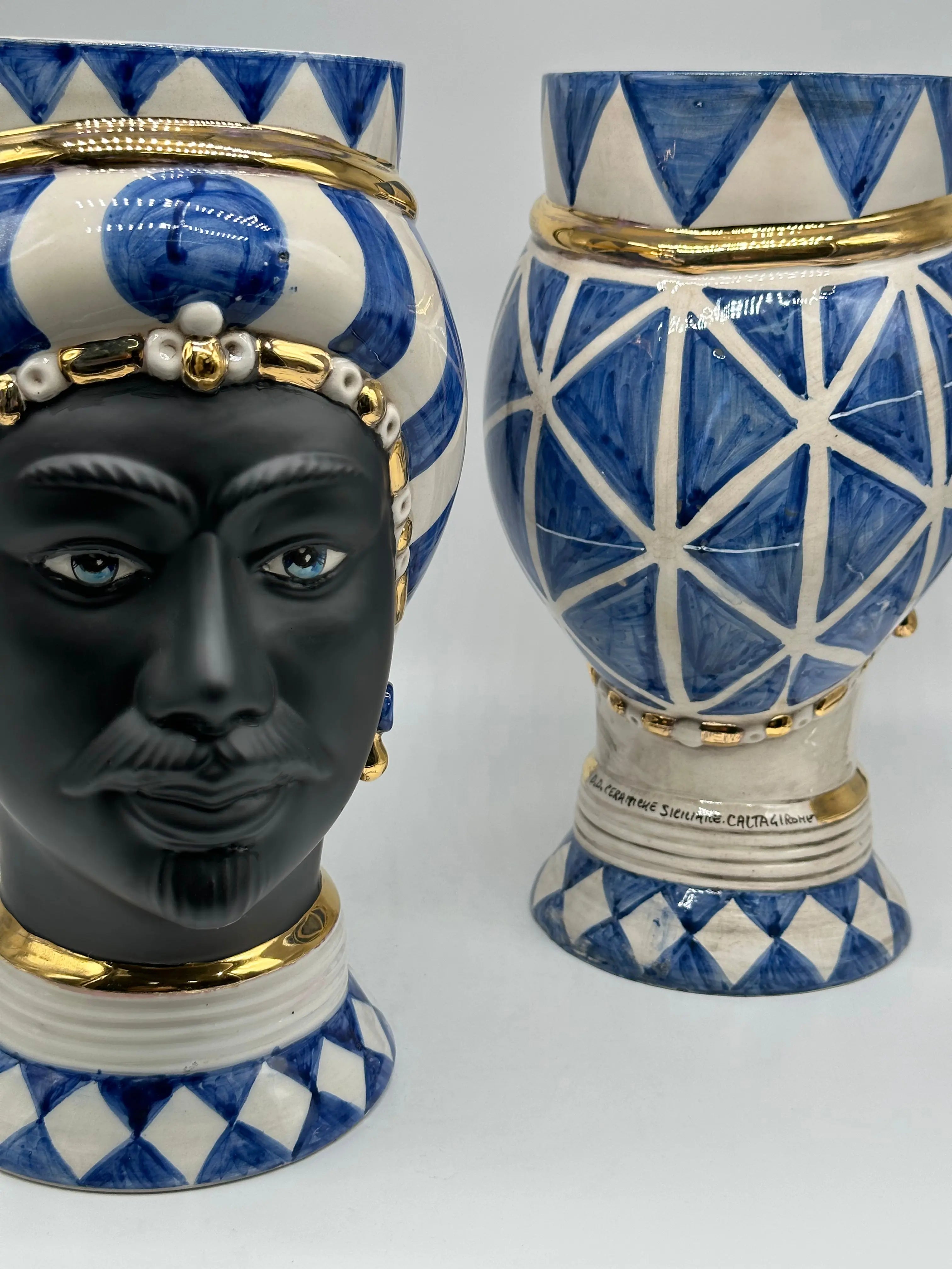 Teste di Moro Token Ceramica Caltagirone cm H.31 L.18 Artigianale Blu Bianco Oro DD CERAMICHE SICILIANE