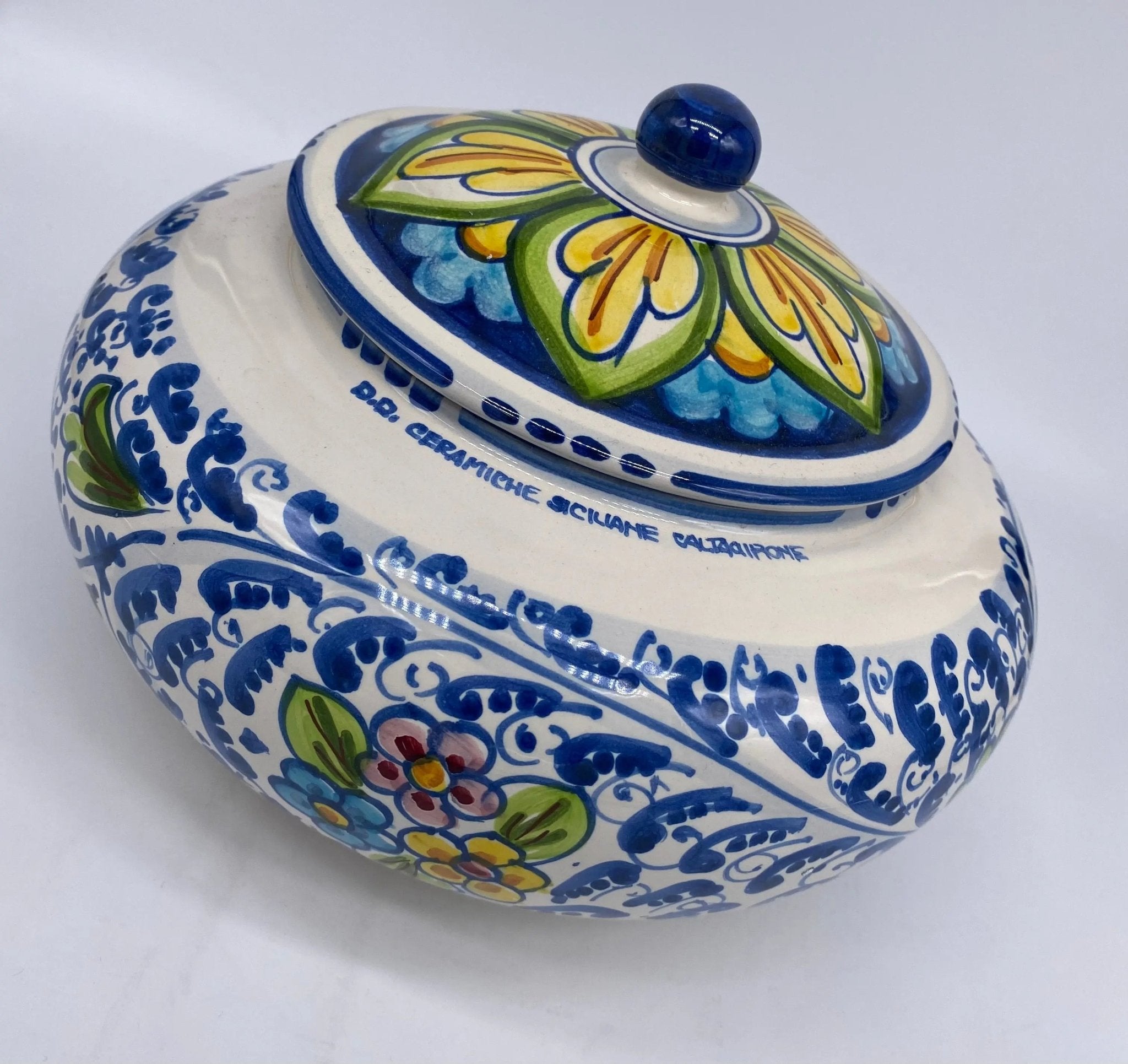 17th Century Decorated Cookie Jar Caltagirone Ceramic Flowers cm H.18 L.24  – DD Ceramiche Siciliane