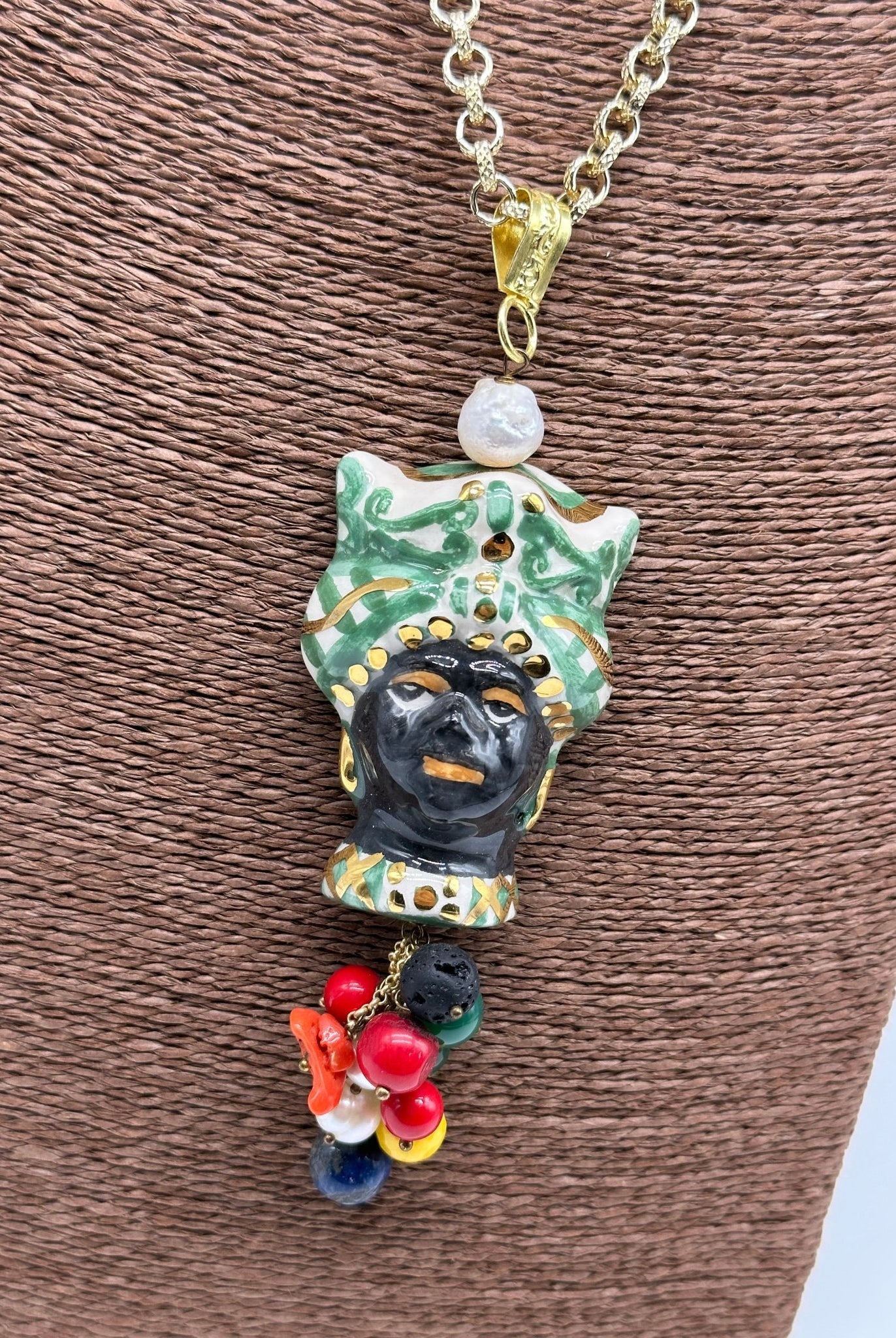Collana Siciliana Testa di Moro Ceramica di Caltagirone Turbante Verde Decorato dettagli Oro - DD CERAMICHE SICILIANE
