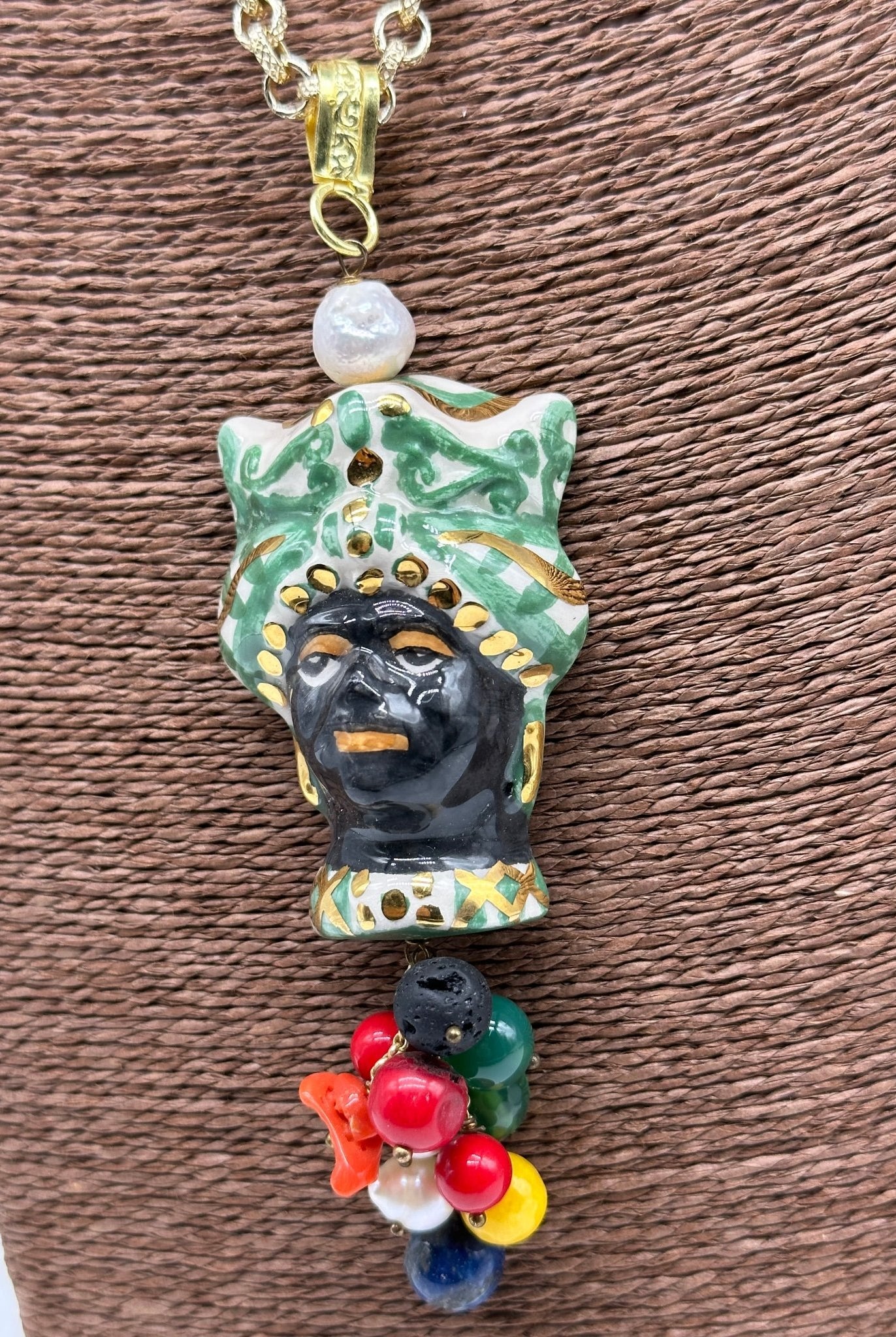 Collana Siciliana Testa di Moro Ceramica di Caltagirone Turbante Verde Decorato dettagli Oro - DD CERAMICHE SICILIANE