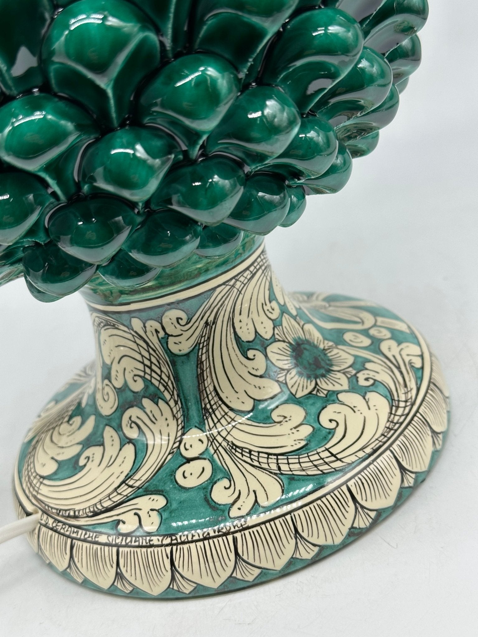 Lampada Pigna Ceramica Caltagirone cm H.40 Artigianale Verde Cristallo Base Decorata - DD CERAMICHE SICILIANE
