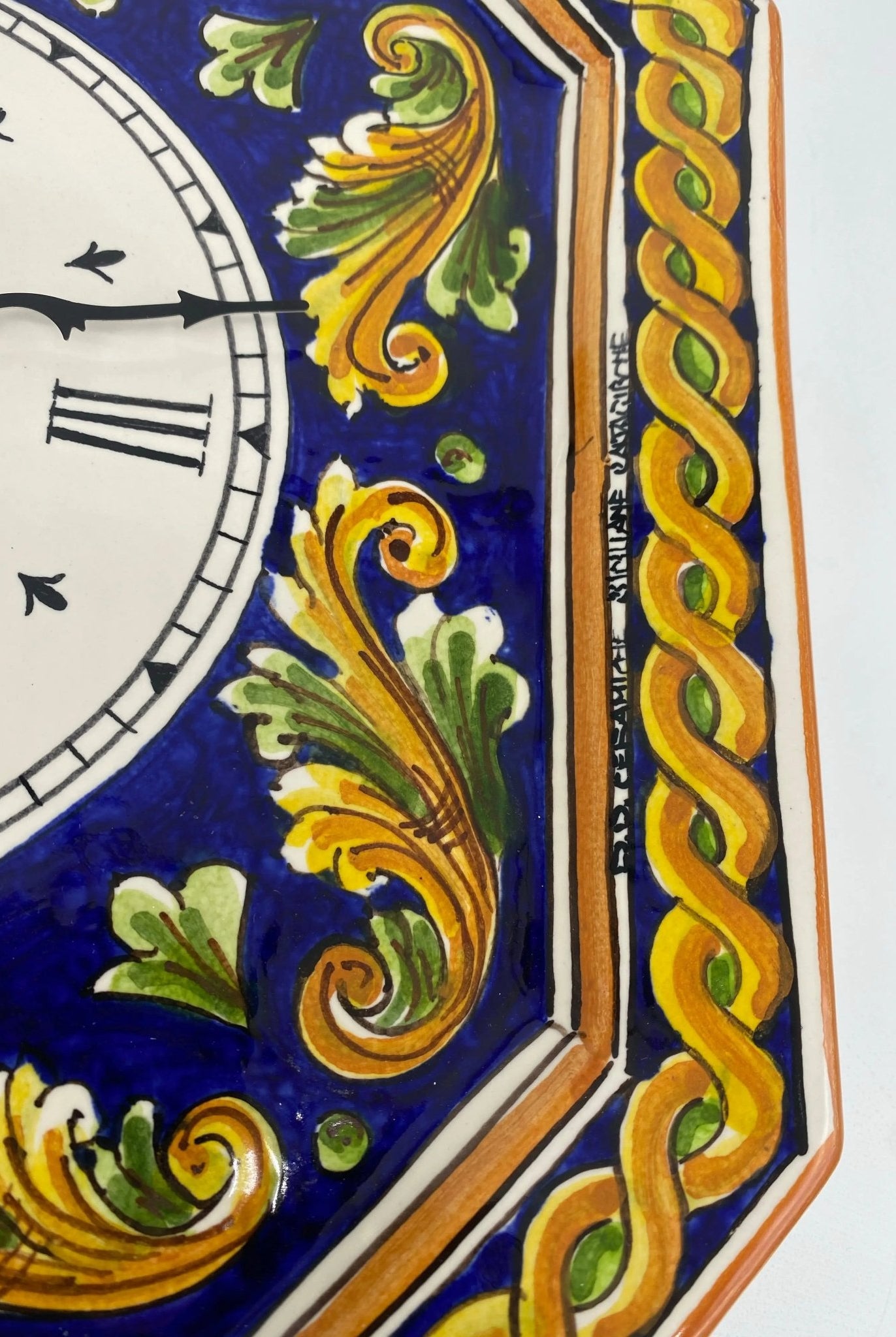 Orologio da Parete Ceramica Caltagirone Ottagonale dipinto a mano cm 32 Decoro n.2 - DD CERAMICHE SICILIANE