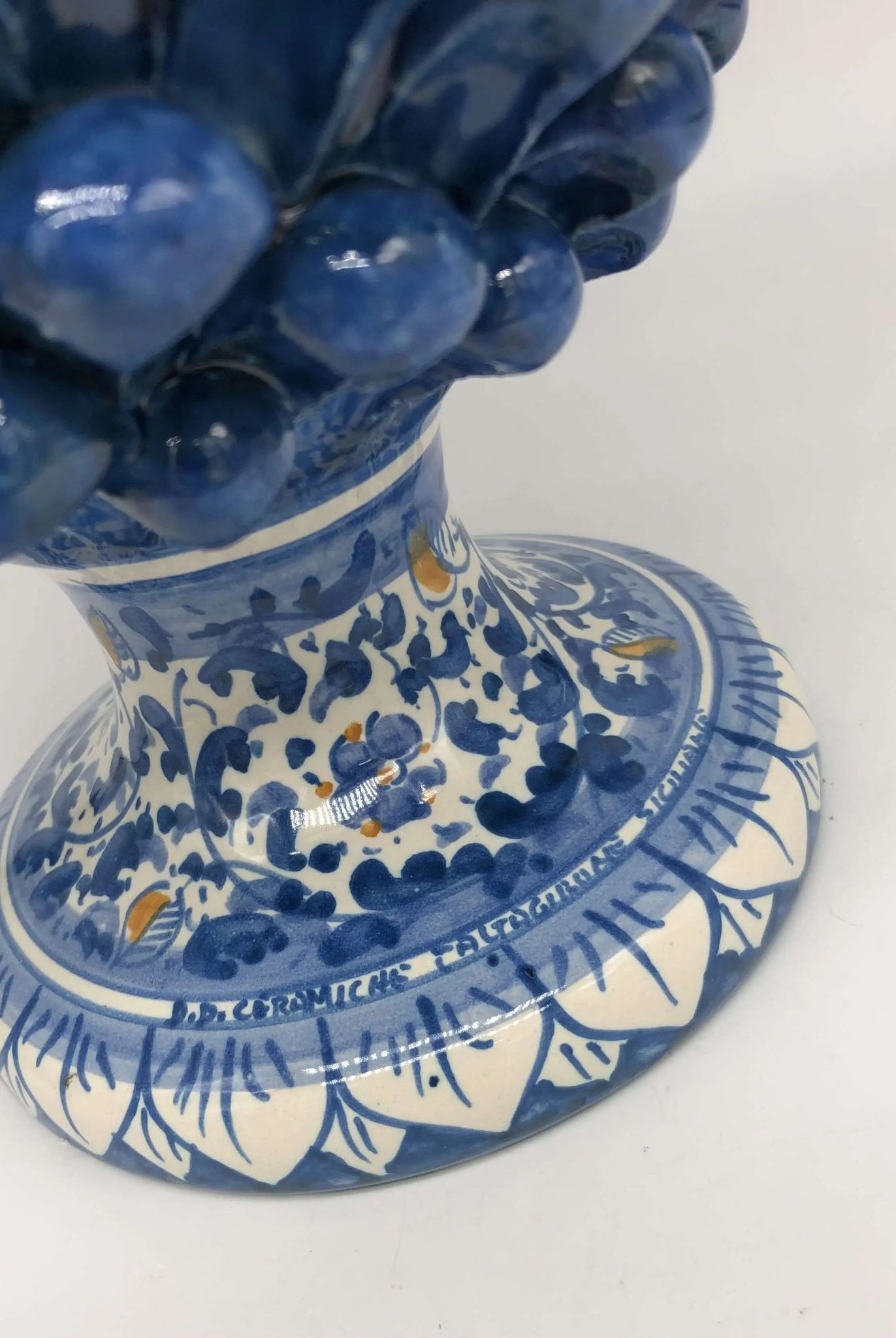 Pigna Ceramica Caltagirone cm H.30 Artigianale Blu Antico Base Decorata Fiori - DD CERAMICHE SICILIANE