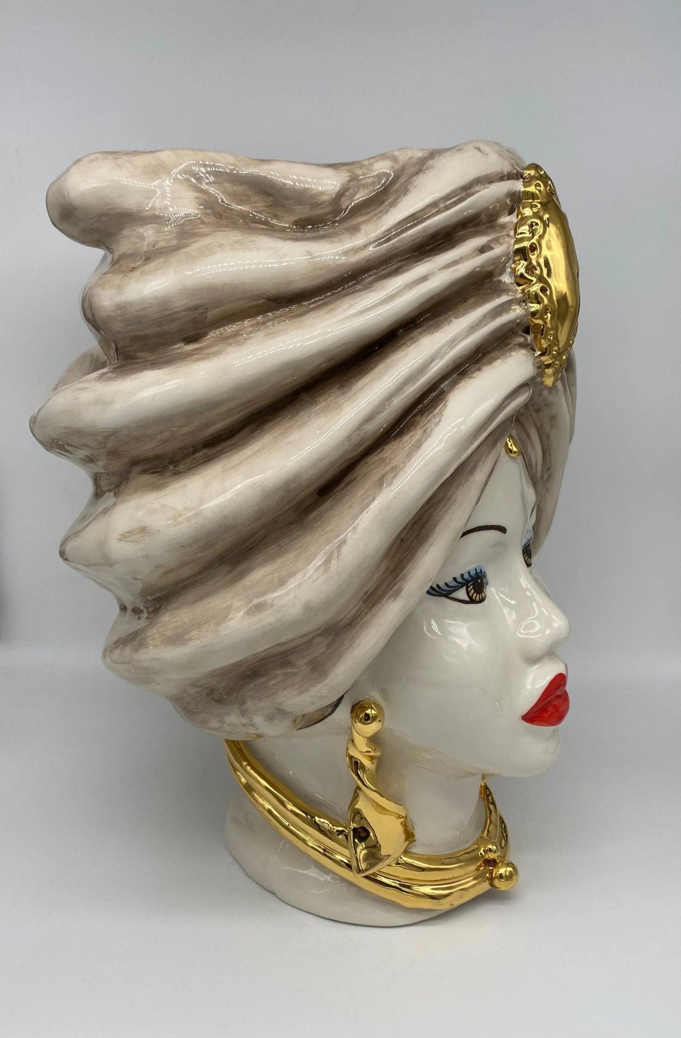 Teste di Moro Atena Ceramica Caltagirone cm H.40 L.28 Artigianale Écru Beige Oro - DD CERAMICHE SICILIANE