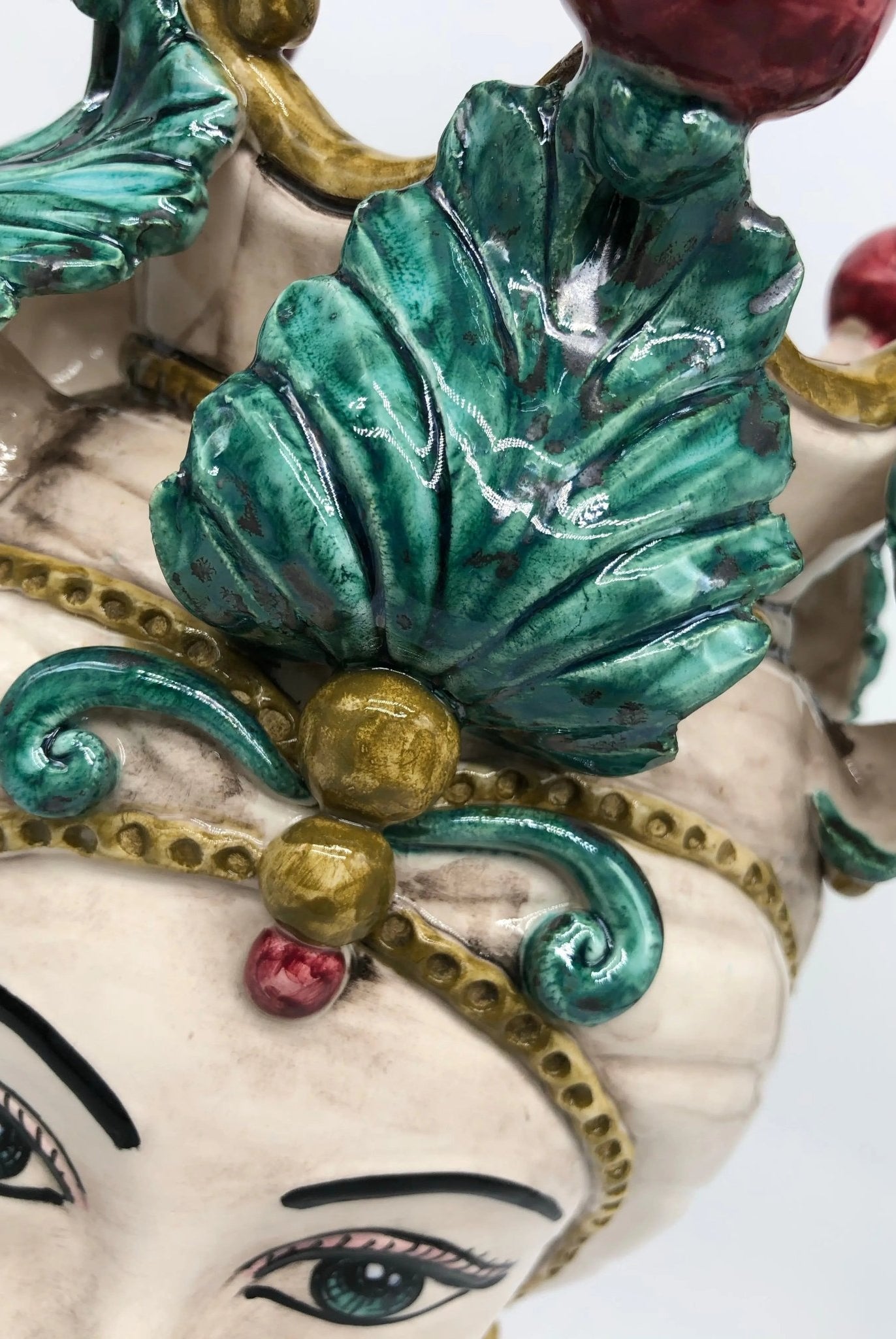 Teste di Moro Aurora Ceramica Caltagirone cm H.33 L.18 Artigianale Effetto Invecchiato Foglie Verde - DD CERAMICHE SICILIANE