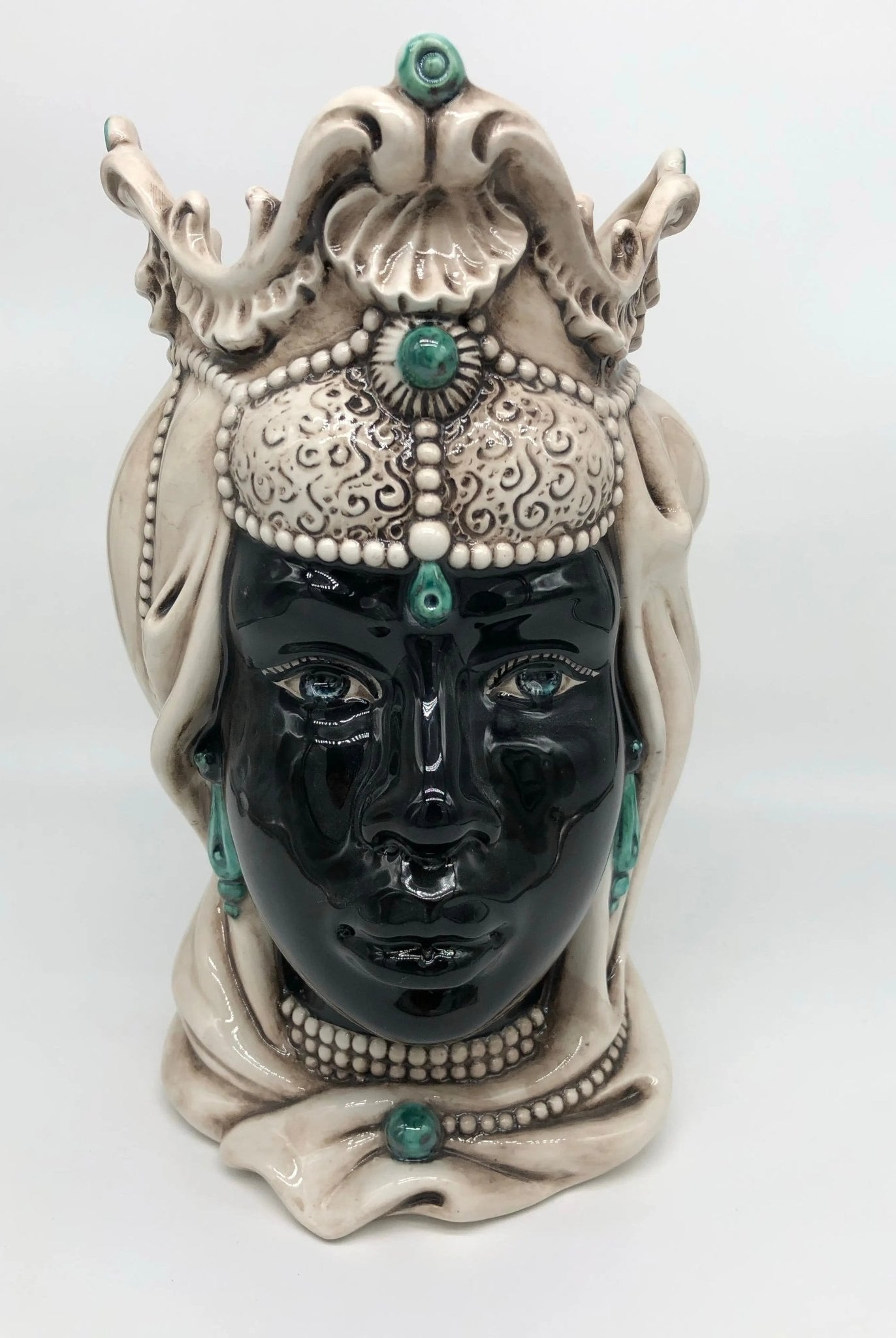 Teste di Moro Emiro Ceramica Caltagirone cm H.30 L.18 Artigianale Écru Sfere Verde - DD CERAMICHE SICILIANE