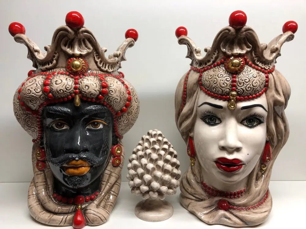 Teste di Moro Emiro Ceramica Caltagirone cm H.45 L.29 Artigianale Écru Oro Sfere Rosso - DD CERAMICHE SICILIANE