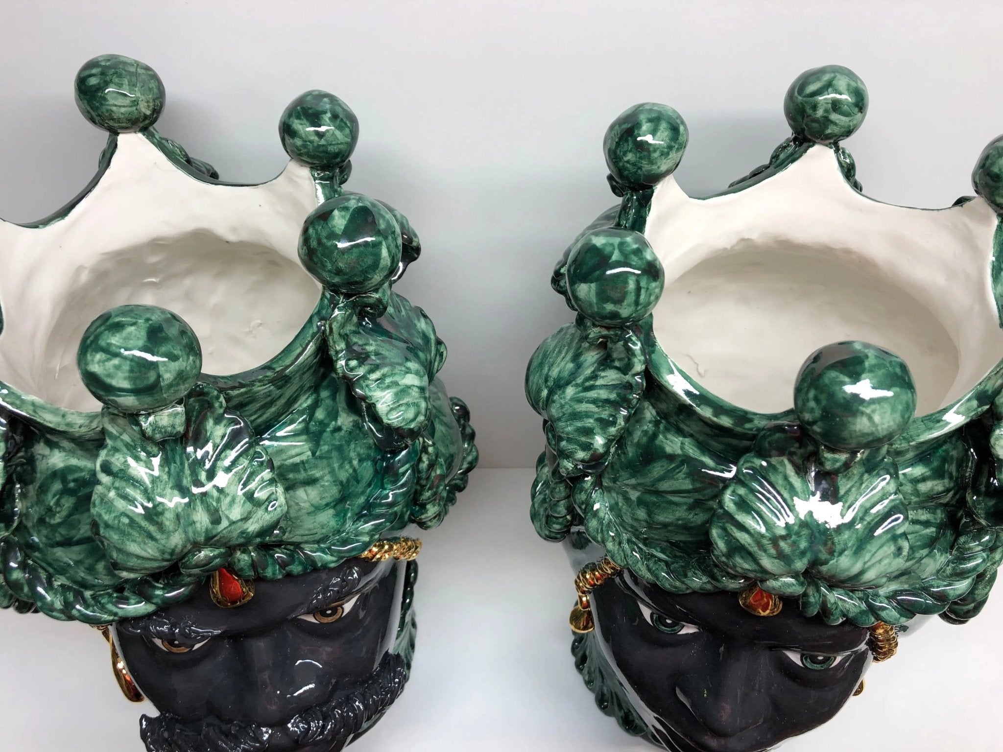 Teste di Moro Zefiro Ceramica Caltagirone cm H.43 L.26 Artigianale Verde Nero Oro - DD CERAMICHE SICILIANE